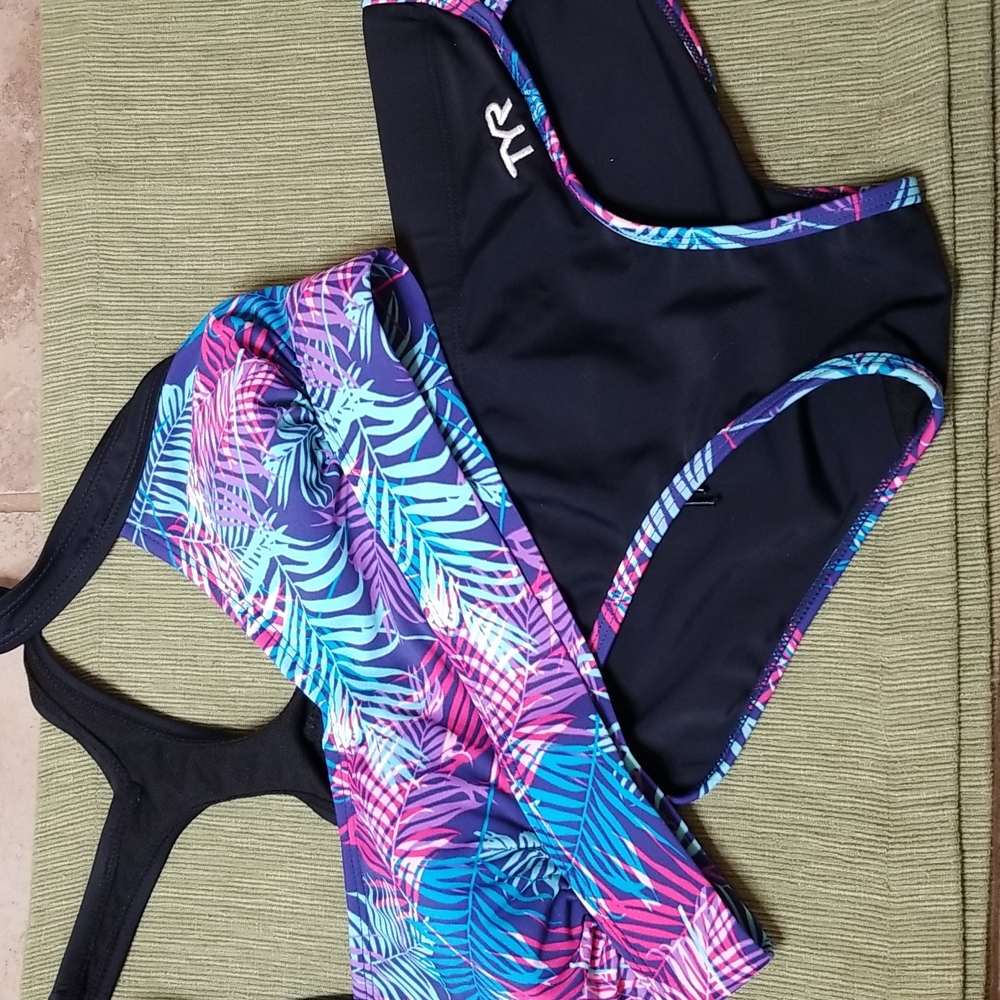 Women or girl  TYR bikini
